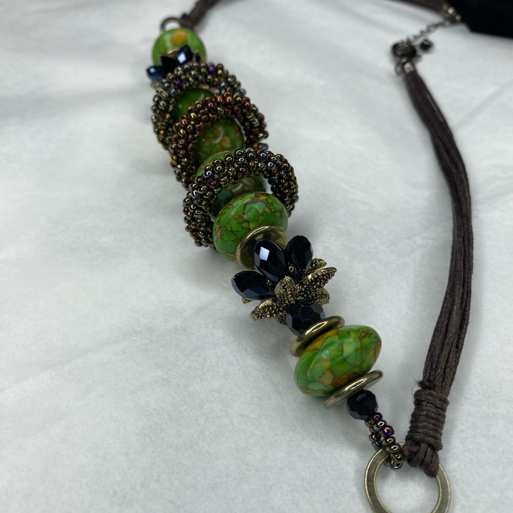 Women’s Necklace Statement Chunky Fun Green Beads Corded Lobster Claw Unique - Picture 5 of 6
